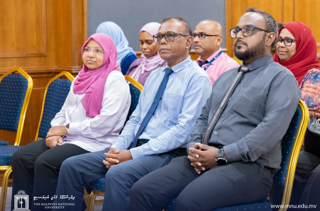 ގައުމީ ޔުނިވާސިޓީގެ ދަރިވަރުންނާއި މުވައްޒަފުންނަށް ހިމަބިހީގެ ވެކްސިން ޕްރޮގްރާމެއް ފަށައިފި